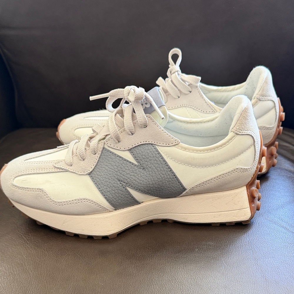 New balance 327 sneakers